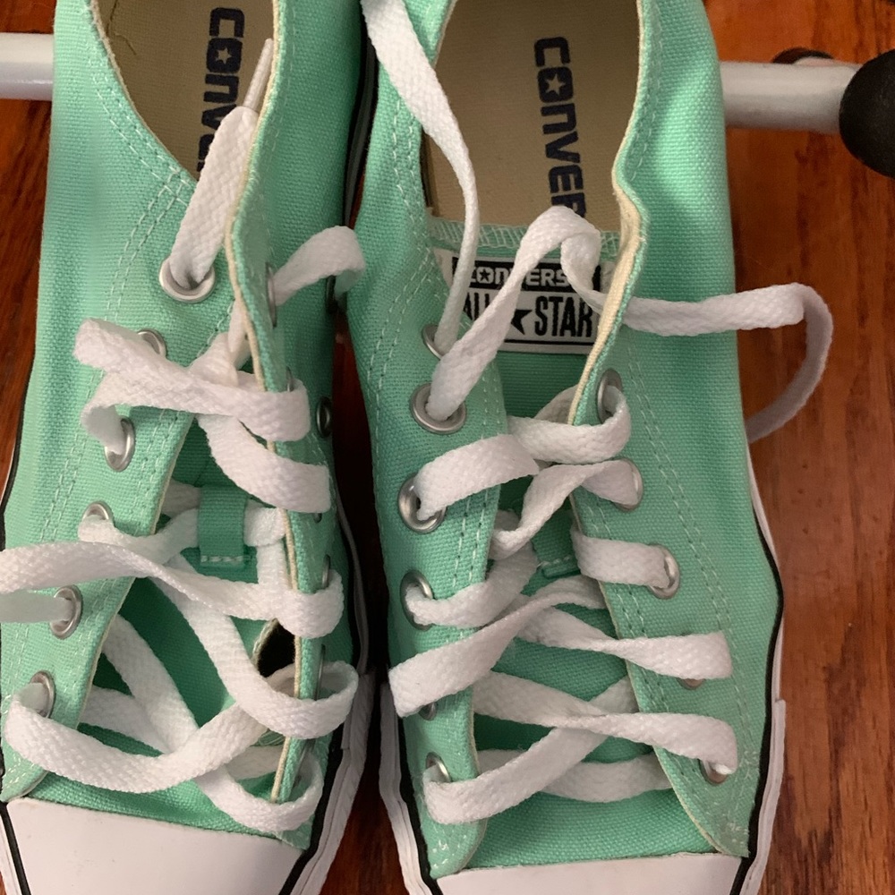 Converse chuck Taylor low top unisex shoes